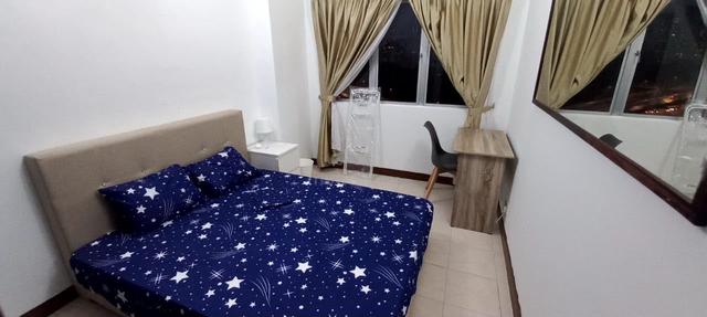 Desa Putra Condominium Middle Room For Rent, Female Only 1