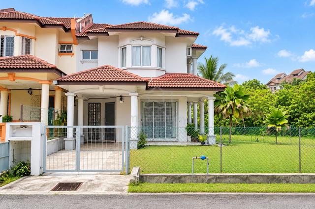 Corner Huge 📞 2 Storey Terrace House Lestari Perdana Seri Kembangan 1