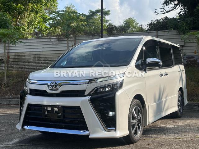 2020 Toyota VOXY 2.0 ZS KIRAMEKI II (8 SEATER) - 2