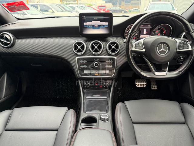 2017 Mercedes Benz A200 1.6L AMG LINE - 3