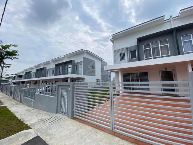 Double Storey Parkhomes 1b , Bandar Tasik Puteri For Sale 1