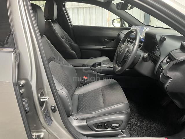 Lexus UX200 Luxury Local 19km only - 5