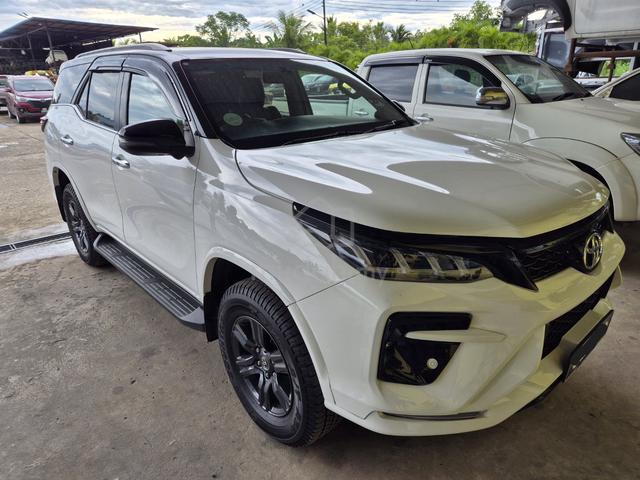 2019 Toyota FORTUNER 2.4 4X4 (A) - 1