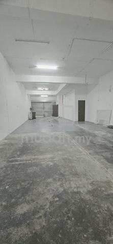 USJ 1 Taman Perindustrian UEP Ground Floor Factory Shop Lot To Let 1