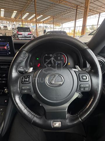 2023 Lexus IS300 2.0 F-SPORT MODE BLACK CHEAPEST - 5