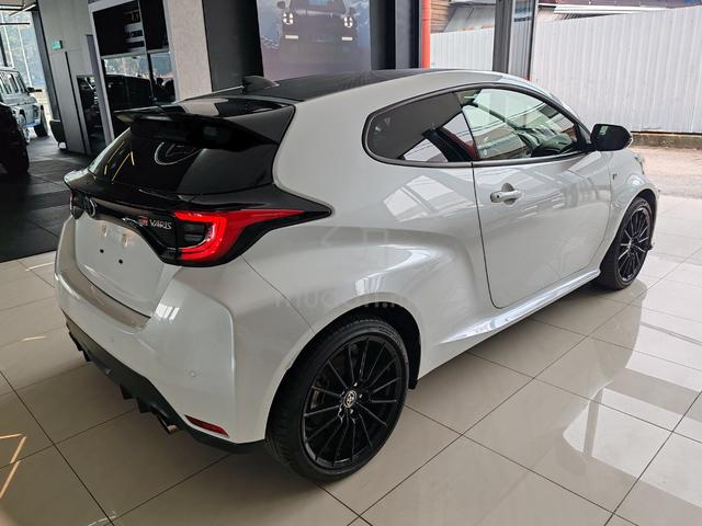 2021 Toyota YARIS RS 1.5 ( A ) - 2
