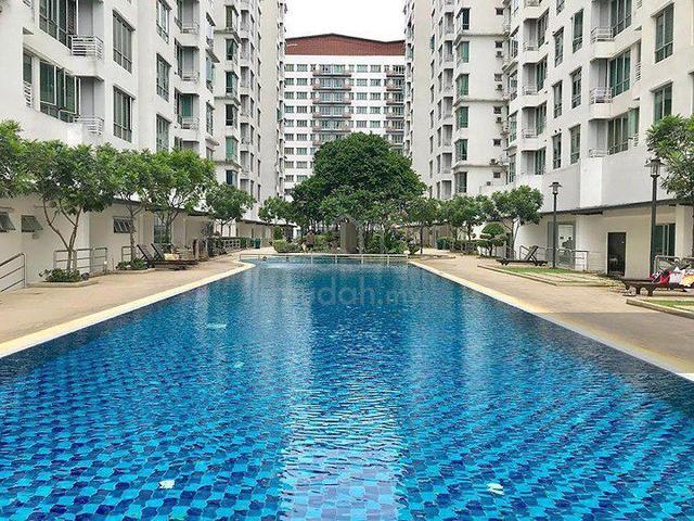 Room for Rent Casa Tiara @ Subang SS16 LRT  UOA park Inti University 1