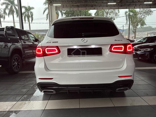 2022 Mercedes Benz GLC300 2.0 4MATIC COUPE (A) - 4