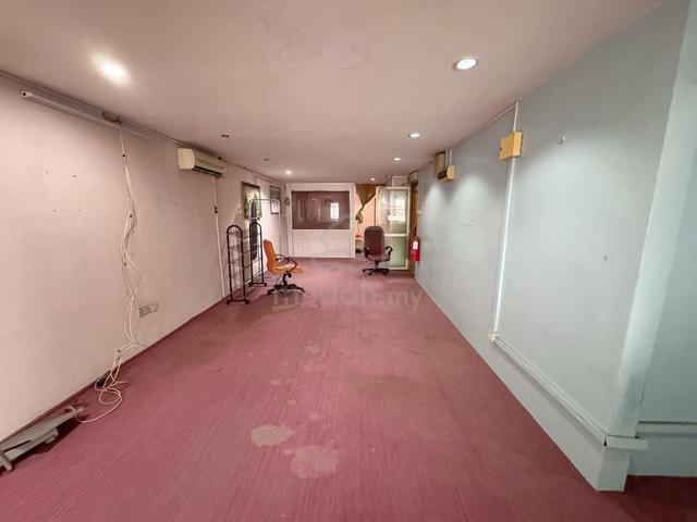 Bayu Perdana - 1st Office 20x75 | Include Air-Cond and Partition room. 1