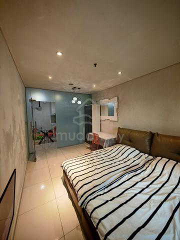 Mercu Summer Suites 1