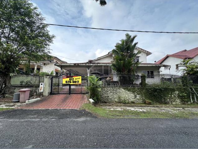 FACING OPEN! 1.5-Storey Bungalow @ Kampung Tunku , Petaling Jaya 1