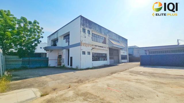 Semi D Factory Warehouse Corner Lot [JURU IKS] 200Amps Ready Unit !!! 1