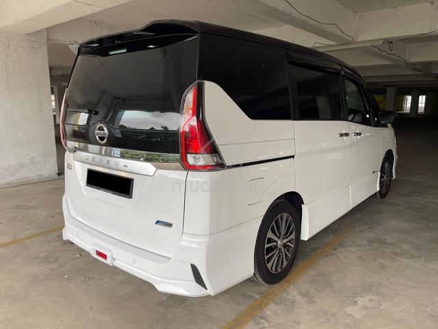 Nissan SERENA HYBRID PREMIUM HIGHWAY STAR - 4