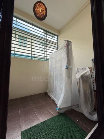 Sri Laguna Perling Double Storey Superlink Terrace 26x80 Renovated 3