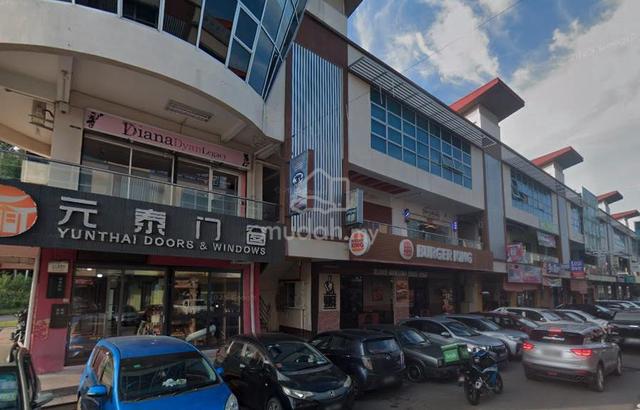 Pavillion Bundusan Shop Lot (above Burger King) 1
