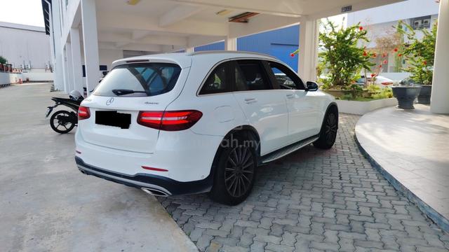 2017 Mercedes Benz GLC250 4MATIC - 1 yr warranty - 4