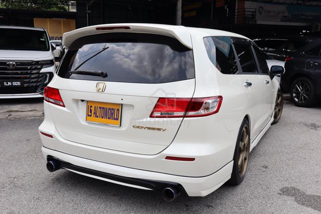 Reg 2015 Honda ODYSSEY 2.4 TYPE - L (A) NOBLESSE - 3