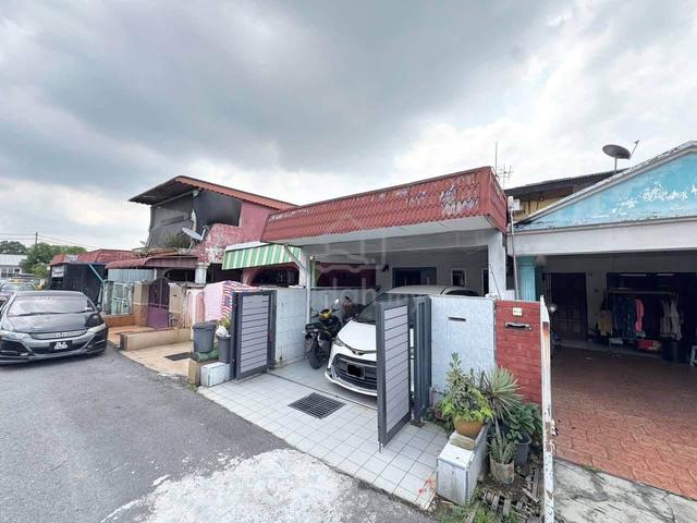 Low cost Kampung idaman port klang 1
