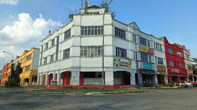 Ground Floor Corner lot Bandar Tasik Kesuma Semenyih for rent 1