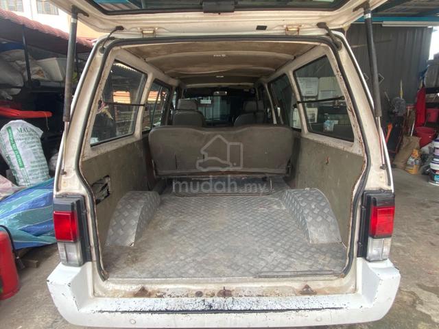1996 Nissan CARAVAN 2.5 CBU (M) - 4