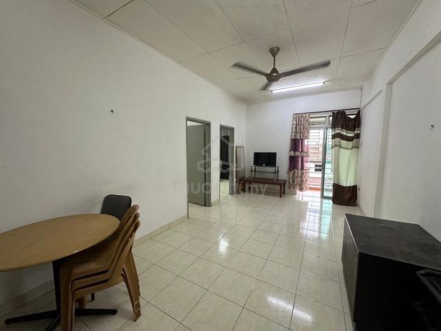 Taman Nusa Bestari, Shop Apartment 1