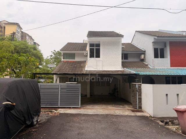 End Lot Facing Open Double Storey Taman Medan Pejasa Petaling Jaya 1