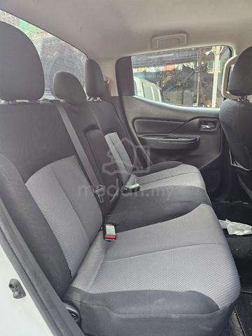 (FULL LOAN)2019 Mitsubishi TRITON 2.4 VGT A/T (A) - 2