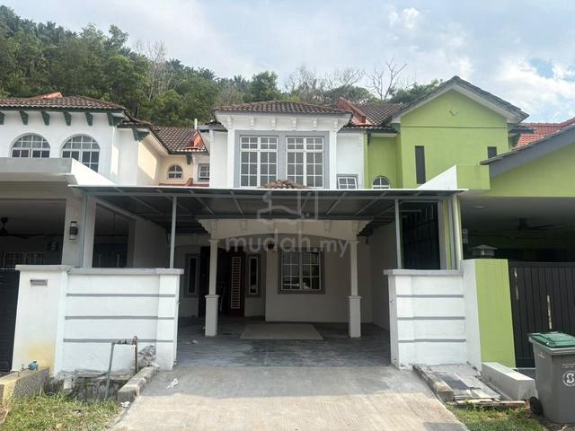 Double Storey Terrace Lorong Gugusan Alam Bandar Puncak Alam 1