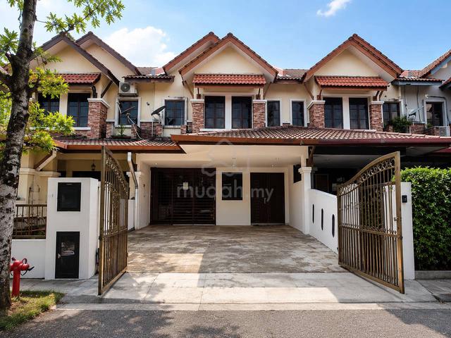 RENOVATED❗❗ Double Storey Terrace Bandar Nusaputra Puchong Near Cyber 1