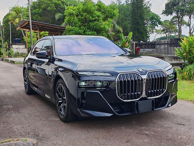 (Full Petrol) 2023 Bmw 740i 3.0 xDRIVE M-Sport - 1