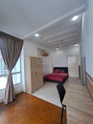 Suasana Sentral Condominium, Bigger Room For Rent-Mixed Gender Only 1