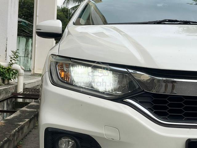 Honda City 1.5 V (A) Keyless Push Start RevCAM - 5