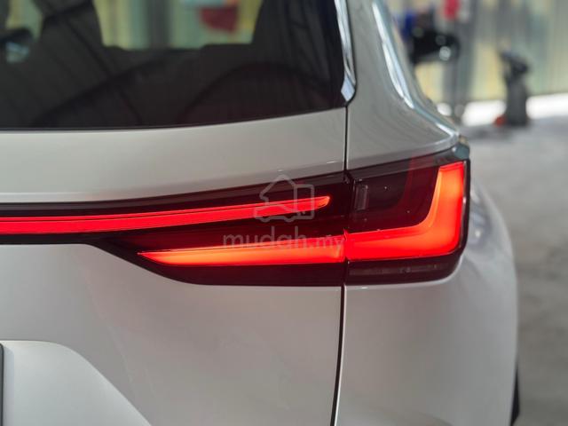 2023 Lexus NX 250 Low Mileage 13k km Promo - 5