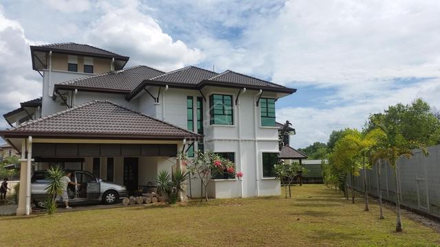 Laman Kekwa|Nilai Impian, Nilai|Bungalow|Double Storey|Freehold|Pool 1