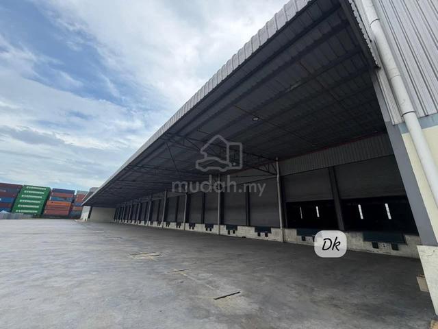 20 LOADING BAYS / 600AMP!! Factory build up 181,000 SQFT / 5 TON !!! 1
