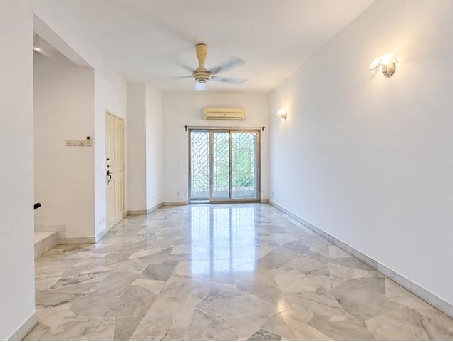 Usj 6, Subang Jaya 2storey terrace house 20x60 1