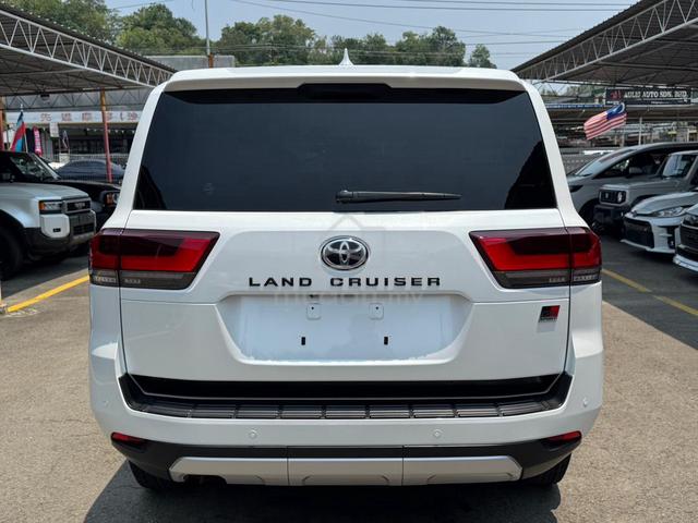 2024 Toyota LANDCRUISER 3.4 300 GR SPORT (A) UNREG - 5