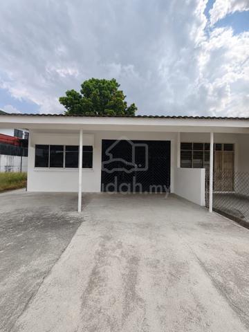 Taman Pelangi Jb Town Single Storey End Lot with Land For Rent 1