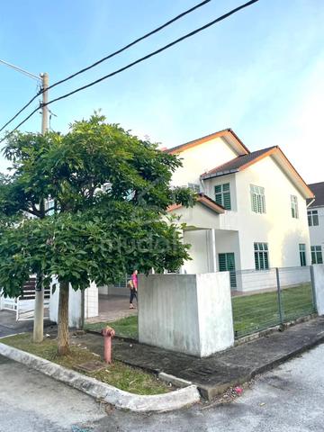 Kuantan corner Lot unit for sale 1
