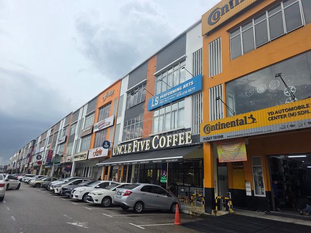 Austin vrest emerald phase 1 3 storey shoplot 1