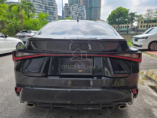 2022 Lexus IS300 2.0 F-SPORT MODE BLACK S - 4
