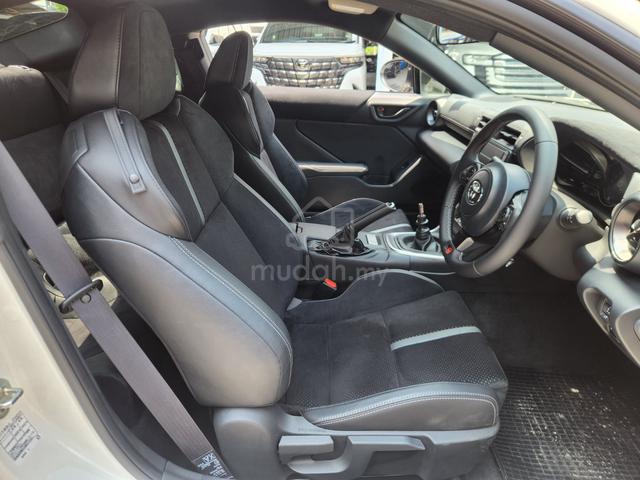 2025 Toyota GR86 RZ 6 Speed Manual New Car 49km - 5