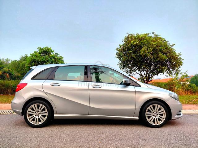 MERCEDES BENZ B200 1.6(A) 2013 CBU w246 - 2