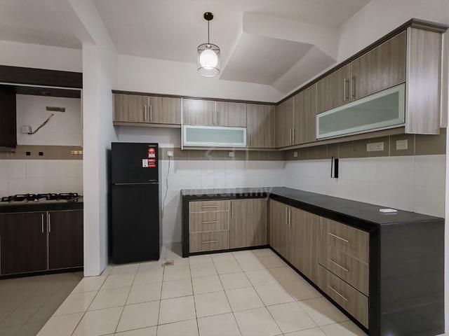 Setia Indah 11 terrace house (4Ac, 3Wh, Kit Cab, Fridge, Autogate) 1