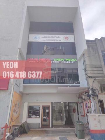 4 Storey Building Ground, Floor Shop Lot at Georgetown UNESCO Zone 1
