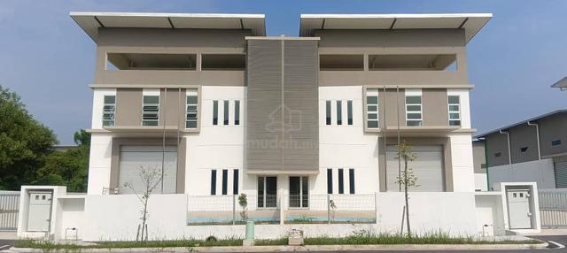 Saujana Teknologi Rawang,Rawang Semi Detached Factory For Rent 1