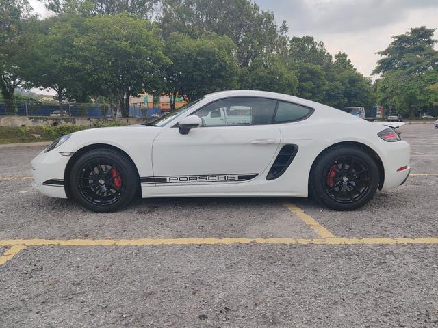 Porsche CAYMAN 2.0 718 CHRONO R/CAMERA LOW MILEAGE - 5