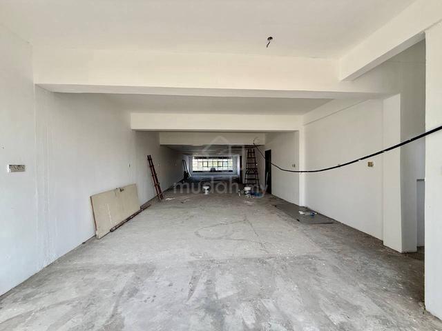 Miri Yakin Shoplot for Rent 1