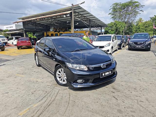 2013 Honda CIVIC FB 1.8 (AUTO) - 1