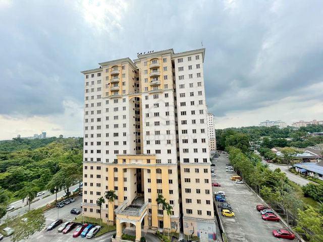 Persiaran Tanjung Apartment 1